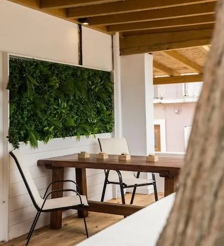 Alfa House W/ View & Barbeque In Pythagorion